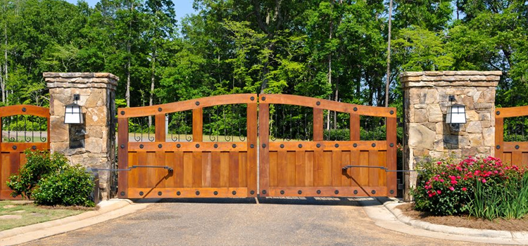 Wooden Driveway Gate Repair Thousand Oaks